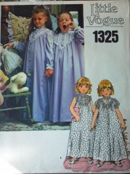 1325 VOGUE CHILDREN'S LOOSE FIT PULLOVER NIGHTGOWN AND ROBE 1975 PATTERN SIZE 2
